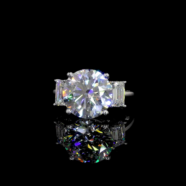 White Gold Diamond Rings round Center Diamond and Emerald Side Diamonds