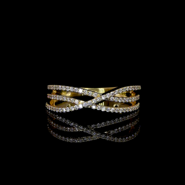 Gold Ring vvs clarity moissanite Lab grown Diamond ring