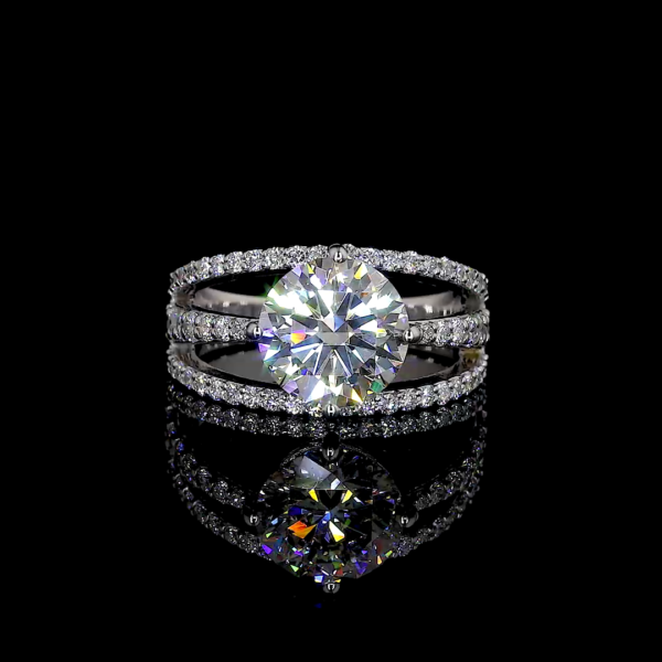 Beauty vvs clarity Moissanite Diamond Engagement Ring