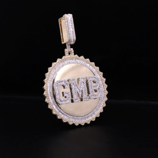luxury Iced Out moissanite Pendant Necklace